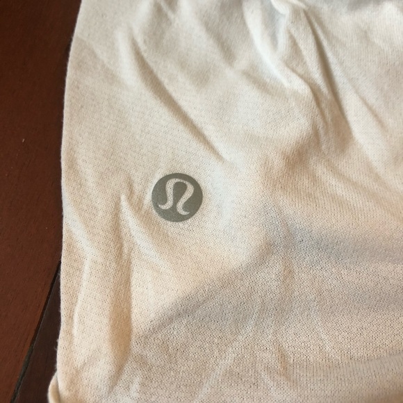 Pair of Lululemon sports bra tanks Sz 4 - Picture 6 of 6